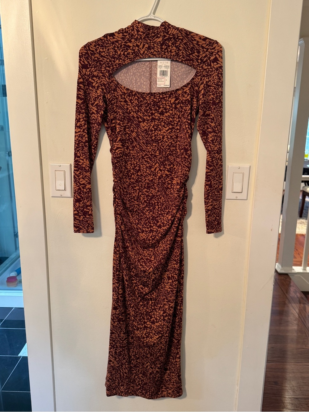 Astr Long Sleeve Rust and Black Printed Midi Dress with Back Cutout